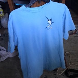 Quicksilver shirt size medium